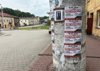 15.07.2026. Działoszyce. Banery referendalne / Fot. Marta Gajda-Kruk - Radio Kielce