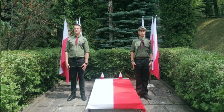 01.07.2026. W Pińczowie odbyły się uroczystości upamiętniające czterech harcerzy Szarych Szeregów, którzy 1 lipca 1943 roku zostali zamordowani przez niemieckich okupantów / ot. Marta Gajda-Kruk - Radio Kielce