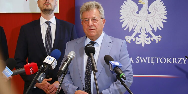 14.07.2026. Kielce. Świętokrzyski Urząd Wojewódzki. Briefing dot. Funduszu Bezpieczeństwa i Obronności / Fot. Wiktor Taszłow - Radio Kielce
