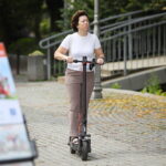 Użytkownicy hulajnóg elektrycznych celem policyjnej akcji - Radio Kielce 15.07.2026. Kielce. Akcja policyjna pn. Hulajnoga / Fot. Wiktor Taszłow - Radio Kielce