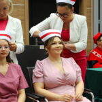 17.07.2026. Kielce. Collegium Medicum UJK. Czepkowanie nowych pielęgniarek i położnych / Fot. Wiktor Taszłow - Radio Kielce