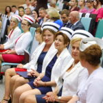 17.07.2026. Kielce. Collegium Medicum UJK. Czepkowanie nowych pielęgniarek i położnych / Fot. Wiktor Taszłow - Radio Kielce