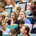 17.07.2026. Kielce. Collegium Medicum UJK. Czepkowanie nowych pielęgniarek i położnych / Fot. Wiktor Taszłow - Radio Kielce