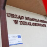 Mieszkańcy Działoszyc przy urnach - Radio Kielce 19.07.2026. Działoszyce. Urząd Miasta i Gminy w Działoszycach / Fot. Wiktor Taszłow - Radio Kielce