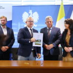 20.07.2026. Kielce. Świętokrzyski Urząd Wojewódzki. 12 świętokrzyskich samorządów otrzymało dofinansowanie z programu „Aktywni Seniorzy – ASY” / Fot. Wiktor Taszłow - Radio Kielce