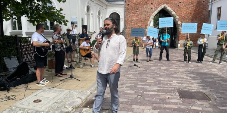 Sandomierz stolicą pieśni flisackich i szantowych - Radio Kielce 18.07.2026. Sandomierz. Festiwal Dookoła Wody / Fot. Grażyna Szlęzak-Wójcik - Radio Kielce