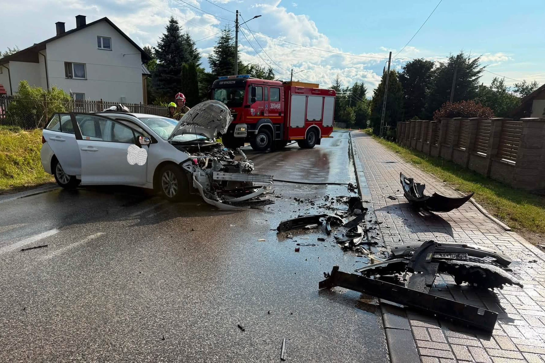 Kierowca zasłabł. Karetki zabrały poszkodowanych