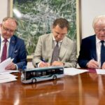 29.07.2026. Busko-Zdrój. Podpisanie umów na zakup autobusów elektrycznych / źródło: UMiG Busko-Zdrój