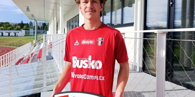 Na zdjęciu: Mateusz Jas / źródło: AKS 1947 Busko - Zdrój - Facebook