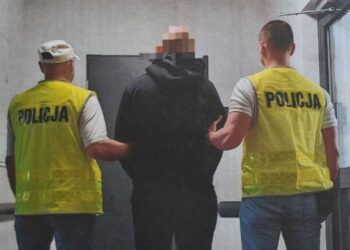 Pojechał spotkać się ze znajomą. Na miejscu został napadnięty, pobity i okradziony