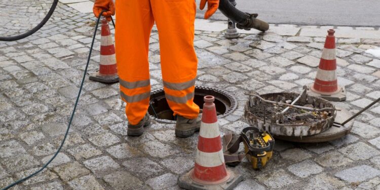 Kanalizacja deszczowa poprawi jakoś życia mieszkańców - Radio Kielce Kanalizacja deszczowa poprawi jakoś życia mieszkańców