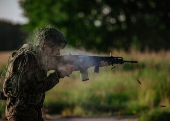 Więcej pieniędzy dla żołnierzy niezawodowych