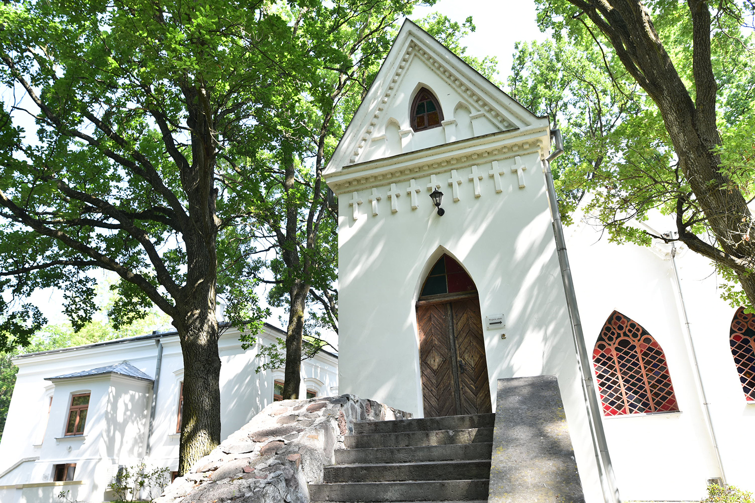 Czarnolas. Kaplica w czarnoleskim parku / Fot. Magdalena Galas-Klusek – Radio Kielce