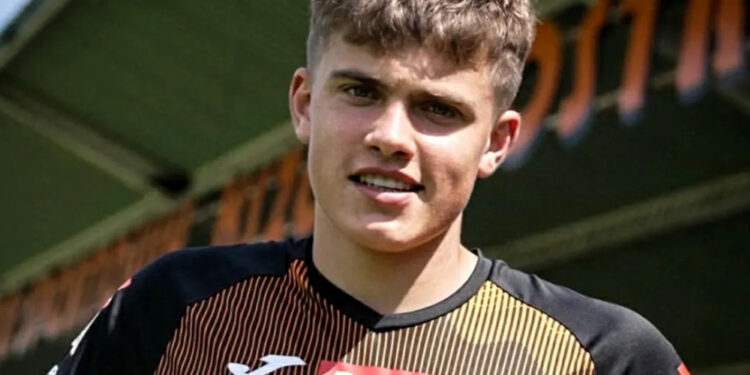 Młody napastnik zasilił kadrę KSZO - Radio Kielce Dominik Indrychowski – piłkarz KSZO 1929 Ostrowiec / źródło: KSZO 1929 Ostrowiec