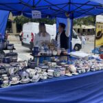 Kamienie do głaskania i napar leśnej baby - proponują wystawcy Jarmarku Jagiellońskiego - Radio Kielce 05.07.2026. Sandomierz. Jarmark Jagielloński / Fot. Grażyna Szlęzak-Wójcik - Radio Kielce