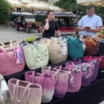 Kamienie do głaskania i napar leśnej baby - proponują wystawcy Jarmarku Jagiellońskiego - Radio Kielce 05.07.2026. Sandomierz. Jarmark Jagielloński / Fot. Grażyna Szlęzak-Wójcik - Radio Kielce