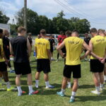 Upał dokucza, ale trenować trzeba. Naprzód wznowił zajęcia - Radio Kielce