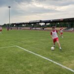 Wielkie testowanie w Busku w strugach deszczu