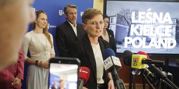 Duńczycy pomogą w określeniu przeznaczenia pustostanu - Radio Kielce Duńczycy pomogą w określeniu przeznaczenia pustostanu