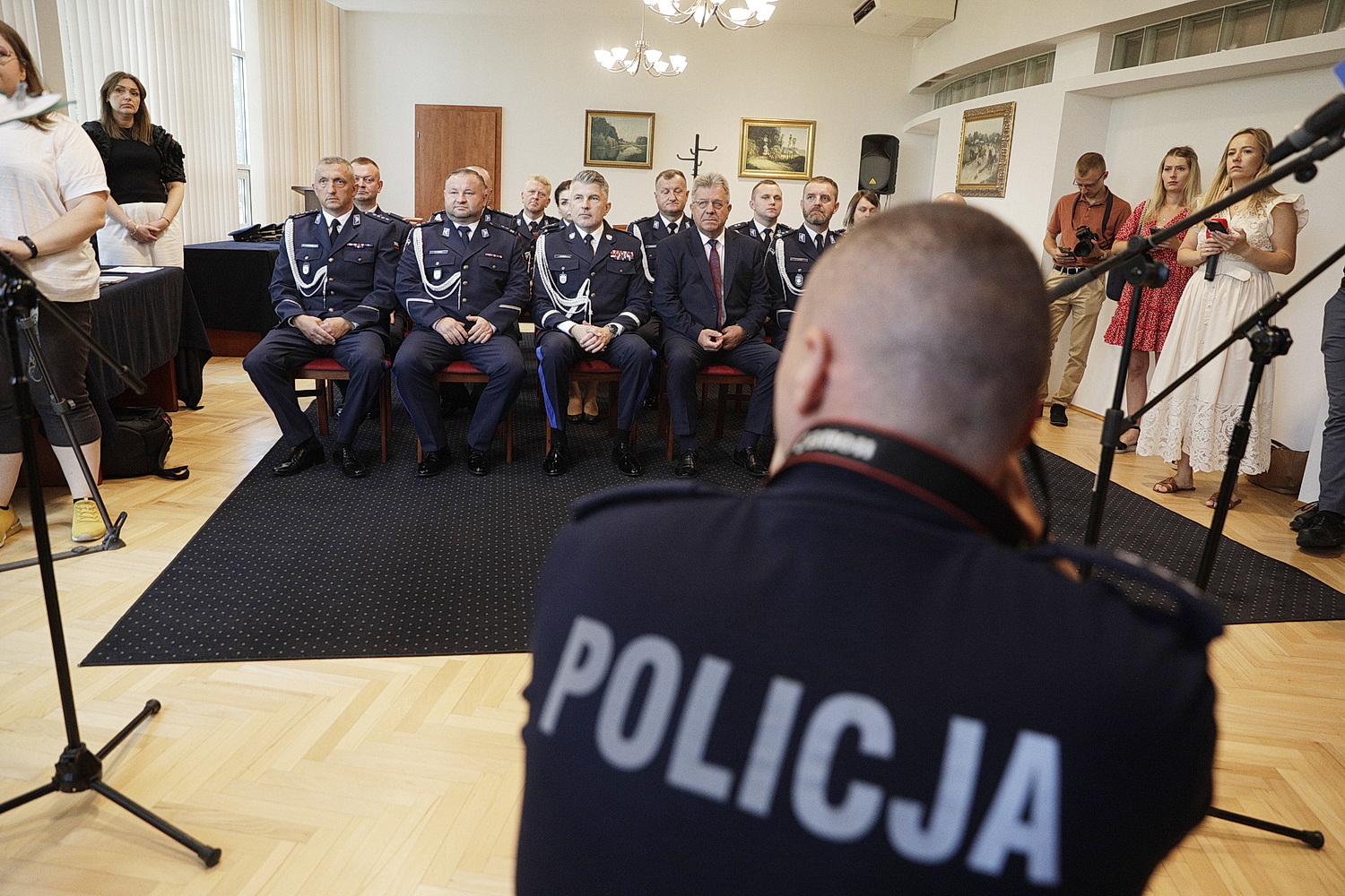 Kielce. Wojewoda Józef Bryk spotkał się z policjantami uczestniczącymi w czerwcowej „Operacji Mierzawa”