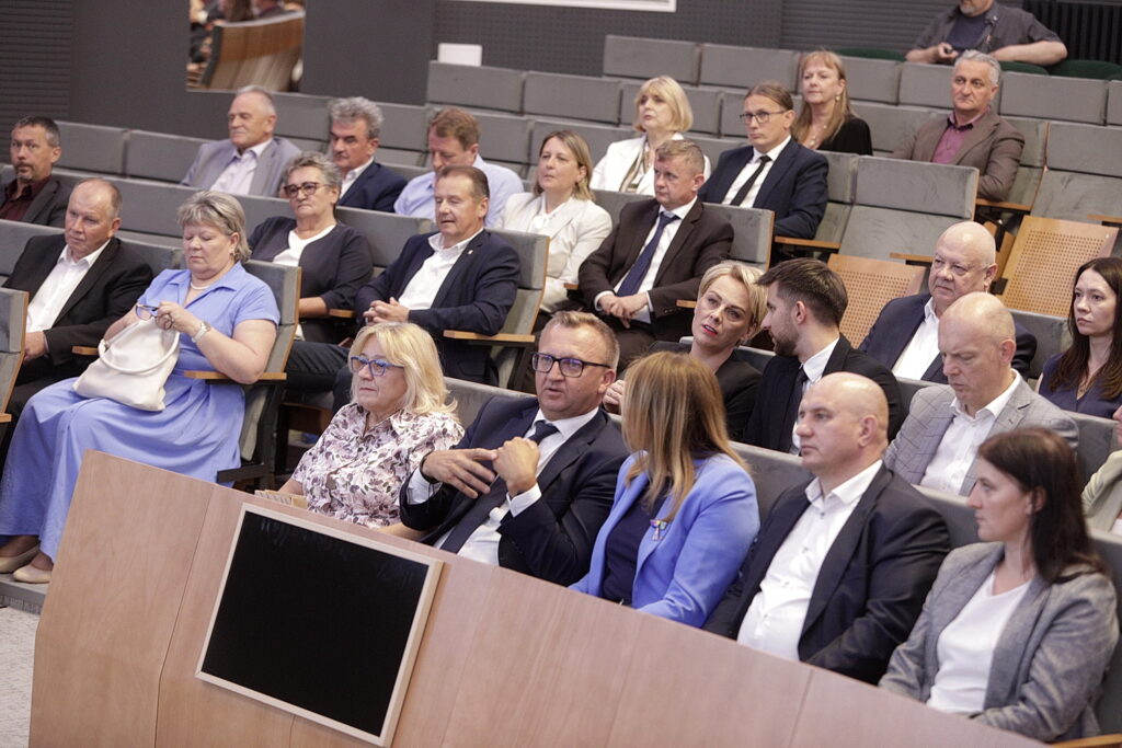 28.07.2026 Kielce. ŚUW. Podpisanie umów na dofinansowanie w ramach Programu Ochrony Ludności i Obrony Cywilnej / Fot. Jarosław Kubalski - Radio Kielce