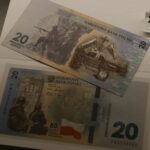 Monety i banknoty kolekcjonerskie na wystawie