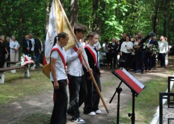 Upamiętniono ofiary pacyfikacji wsi Bór Kunowski