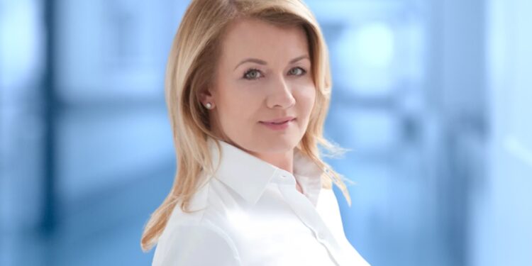 Dr hab. Małgorzata Gałązka-Sobotka: próbujemy plastrem zaklejać ranę, która wymaga głębokiej interwencji chirurgicznej - Radio Kielce dr hab. Małgorzata Gałązka-Sobotka - rektor Uczelni Łazarskiego, ekspertka w obszarze zarządzania ochroną zdrowia
