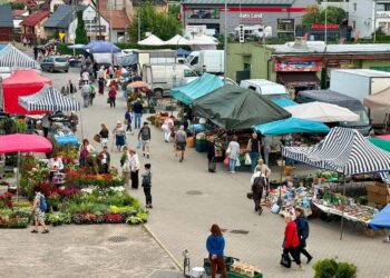 Starachowice. Targowisko miejskie, plac targowy / Źródło: Marek Materek - Facebook
