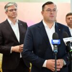 12.07.2026. Daleszyce. Minister rolnictwa Stefan Krajewski podczas konferencji prasowej w Miejsko-Gminnym Ośrodku Kultury w Daleszycach / Fot. PAP/Piotr Polak