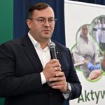 12.07.2026. Daleszyce. Minister rolnictwa Stefan Krajewski podczas konferencji prasowej w Miejsko-Gminnym Ośrodku Kultury w Daleszycach / Fot. PAP/Piotr Polak