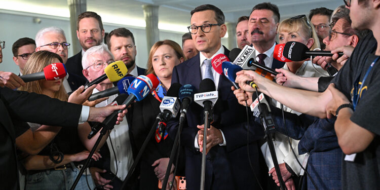 Morawiecki: jest nas 40 posłów, senator i trzech europosłów