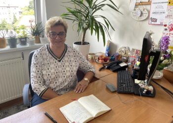 Na zdjęciu Ewa Drzazga, naczelnik Wydziału Oświaty w Starostwie Powiatowym w Sandomierzu / fot. Grażyna Szlęzak-Wójcik - Radio Kielce