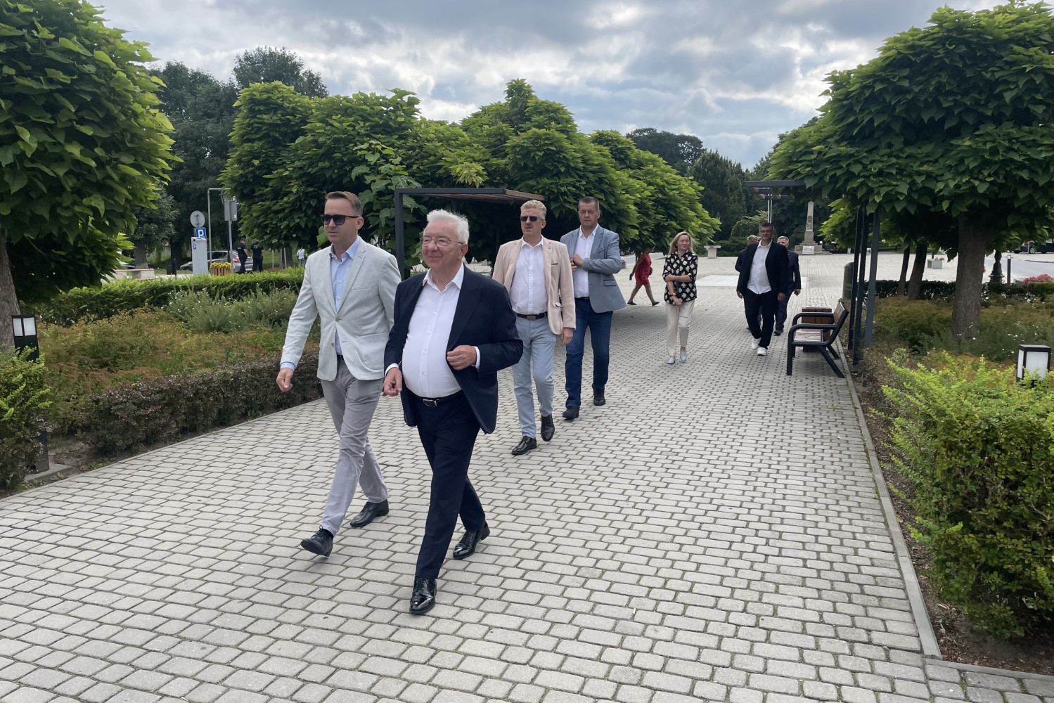 Poseł Lipiec: kielecką radę miasta zdominuje Stowarzyszenie Rozwój Plus - Radio Kielce 11.08.2026. Opatów. Konferencja prasowa Stowarzyszenia Rozwój Plus / Fot. Grażyna Szlęzak-Wójcik - Radio Kielce