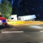 28.08.2026. Ćmińsk. DK 74. Zderzenie dwóch ciężarówek / Fot. PSP Kielce