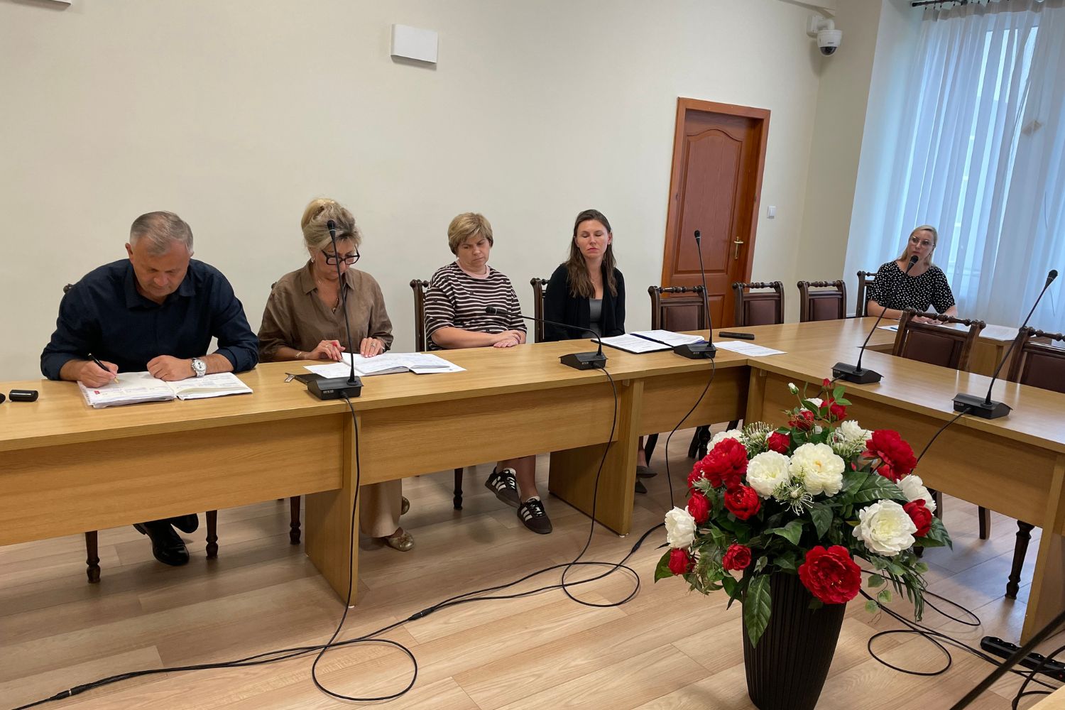 Woda w Połańcu już zdatna do spożycia, ale wciąż pozostaje wiele niejasności - Radio Kielce 21.08.2026. Połaniec. Posiedzenie miejskiej komisji bezpieczeństwa / Fot. Grażyna Szlęzak-Wójcik - Radio Kielce