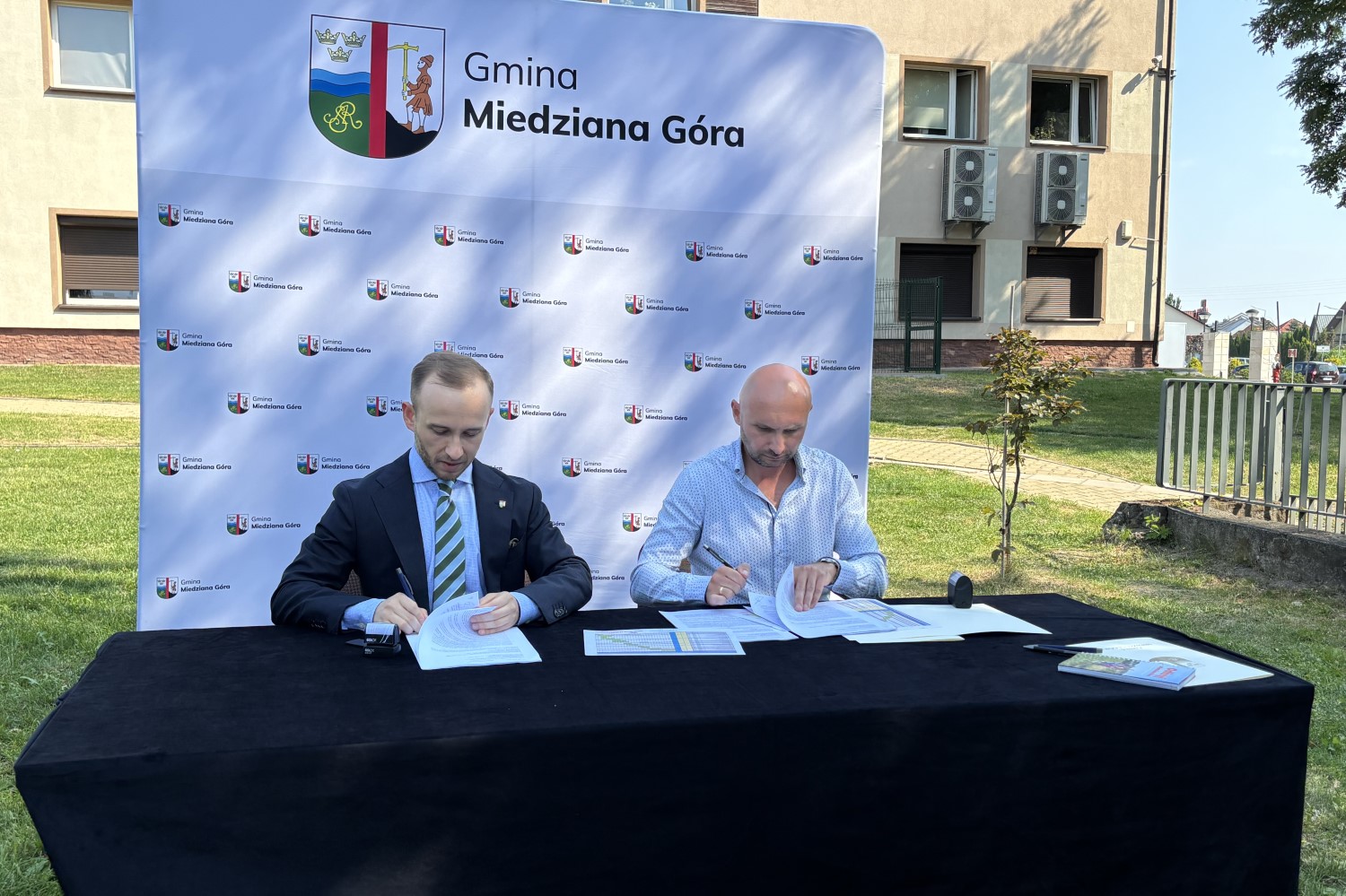 04.08.2026. Miedziana Góra. Konferencja prasowa w sprawie powstania Centrum Dziedzictwa Kulturowego i Przyrodniczego / Fot. Marcin Marszałek - Radio Kielce