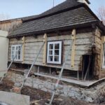 Kielce. Dworek Laszczyków. Pierwszy etap prac remontowych / Źródło: Muzeum Wsi Kieleckiej