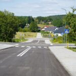 Po latach oczekiwań osiedle w gminie Chęciny doczekało się nowej infrastruktury - Radio Kielce Chęciny. Osiedle Skiby / źródło Urząd Miasta i Gminy Chęciny