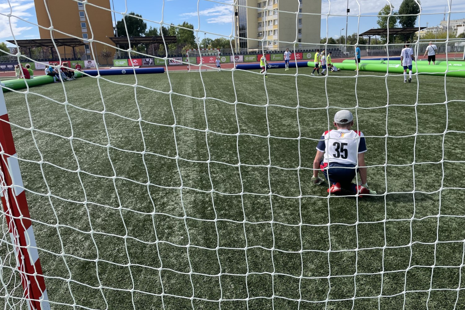 Piękna pogoda i futbol. Megamocni znów grali w piłkę