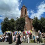 700 lat parafii w Olbierzowicach - Radio Kielce 08.08.2026. Olbierzowice w gminie Klimontów. Jubileusz 700-lecia parafii Św. Wawrzyńca / Fot. Grażyna Szlęzak-Wójcik - Radio Kielce