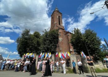 08.08.2026. Olbierzowice w gminie Klimontów. Jubileusz 700-lecia parafii Św. Wawrzyńca / Fot. Grażyna Szlęzak-Wójcik - Radio Kielce