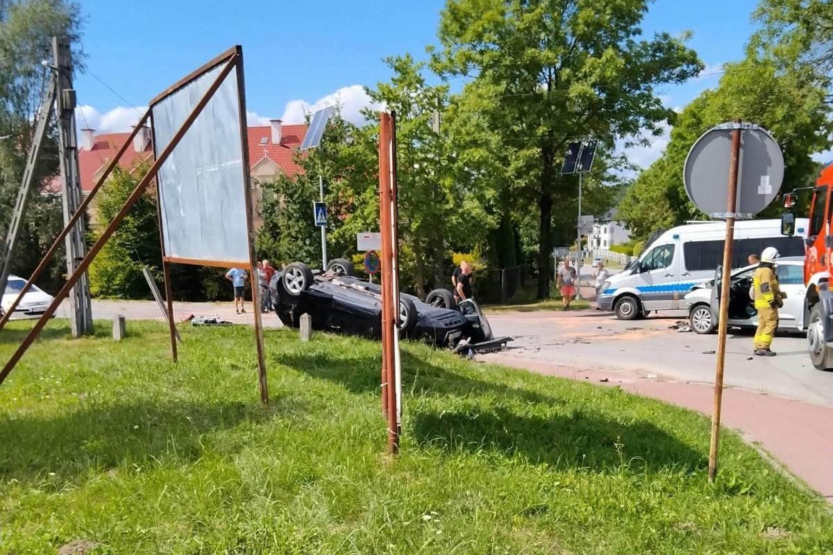 Poważny wypadek. Dwie osoby ranne, na miejscu śmigłowiec LPR