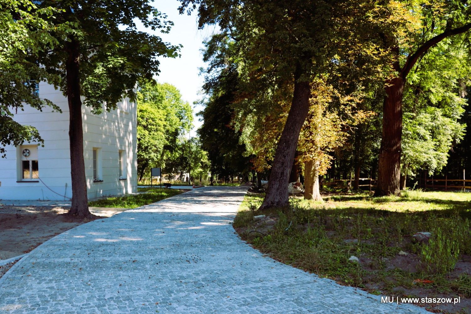 Ogród w Wiśniowej będzie wyglądał jak w XVIII wieku - Radio Kielce Staszów. Rewitalizacja ogrodu przy pałacu w Wiśniowej / Fot. Urząd Miasta w Staszowie