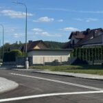 Po latach oczekiwań osiedle w gminie Chęciny doczekało się nowej infrastruktury - Radio Kielce Chęciny. Osiedle Skiby / źródło Urząd Miasta i Gminy Chęciny