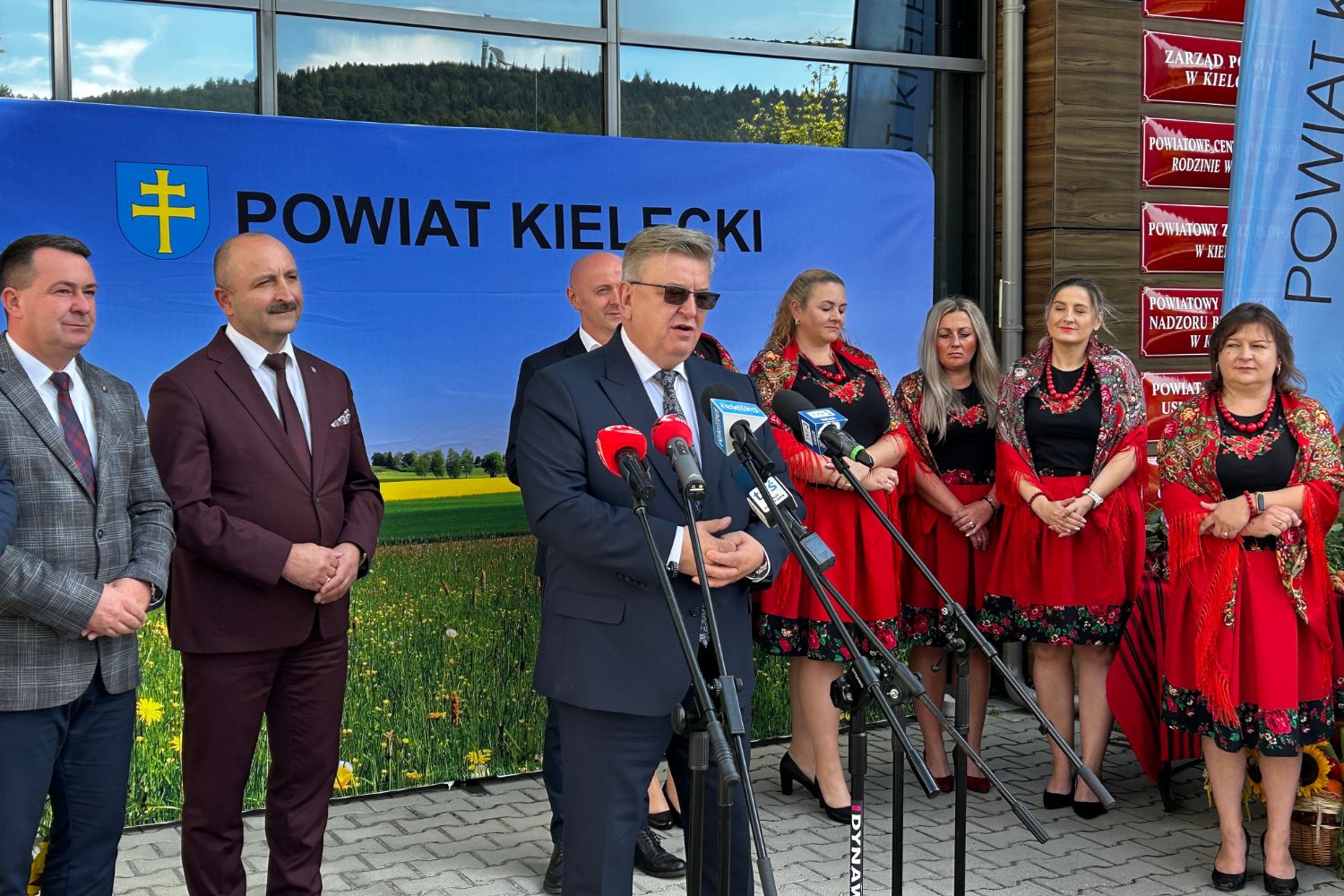 Rolnicy z powiatu kieleckiego podziękują za tegoroczne plony
