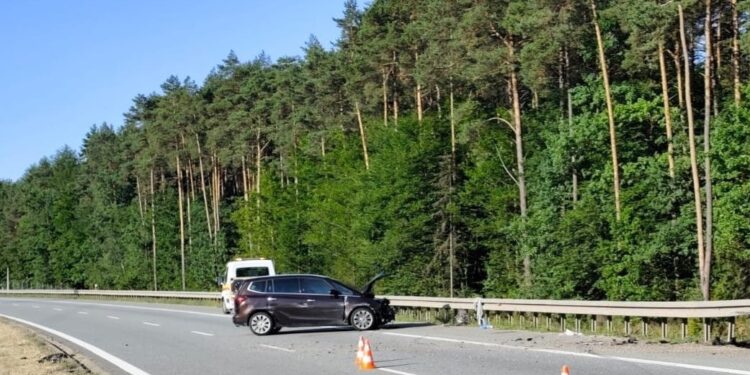 Cztery osoby ranne w wypadku - Radio Kielce 09.08.2026. Szewce. Kolizja / Źródło: Policja