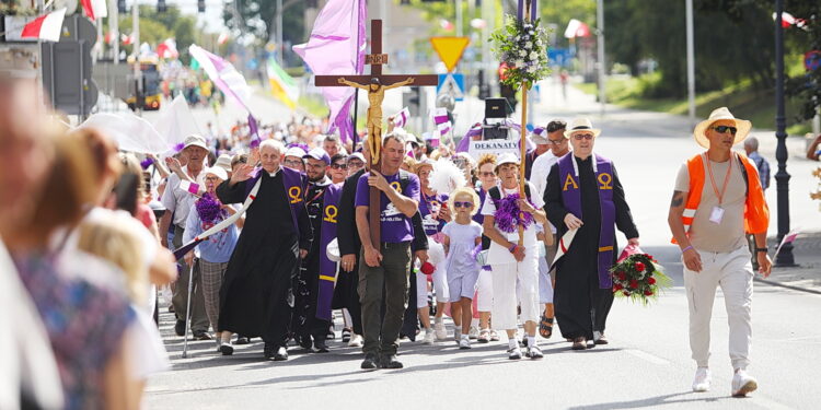 08.08.2026. Kielce. Piesza Pielgrzymka diecezji kieleckiej na Jasną Górę / Fot. Wiktor Taszłow - Radio Kielce