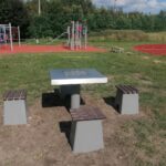 Od tyrolki po wielkie wieże. Nowy plac zabaw przyciąga małych odkrywców - Radio Kielce 03.08.2026. Kije. Na terenie Samorządowej Instytucji Kultury Kasztelania w Kijach powstał nowoczesny, wielofunkcyjny plac zabaw / Fot. Marta Gajda-Kruk - Radio Kielce