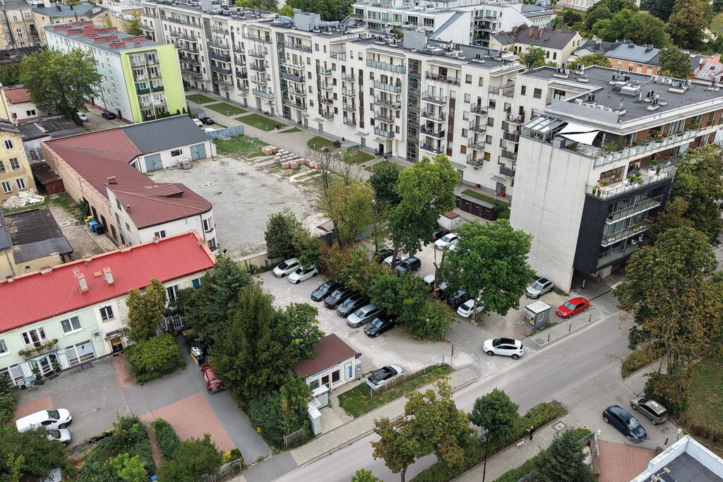 Budowa trzech parkingów wielopoziomowych coraz bliżej - Radio Kielce